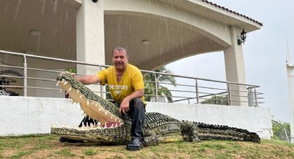 Adrián, el bombero de Minatitlán que transforma las llantas en obras de arte