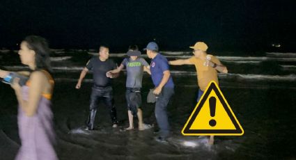 Policía rescata a joven de ahogarse en playas de Boca del Río