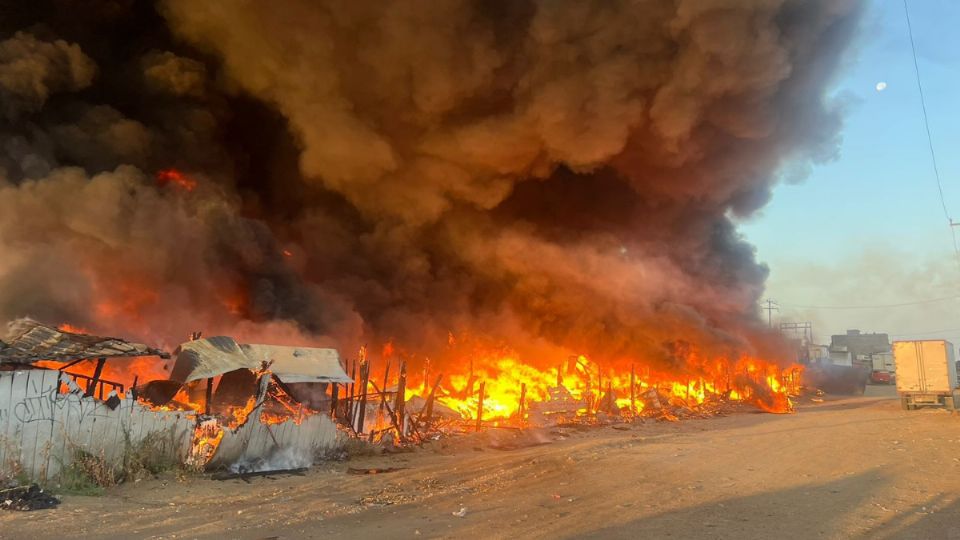 El fuego inició alrededor de las 6:00 horas y aún no se conoce la causa