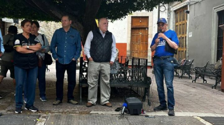 Protestan afuera de presidencia por concierto de Natanael Cano en Guanajuato