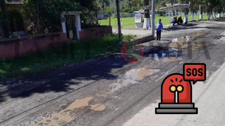 Carretera Mendoza - Tehuacán, destruida y en mal estado; denuncian automovilistas