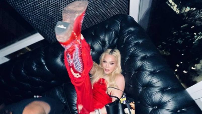 Madonna presume sus botas Old Grinco en Instagram.