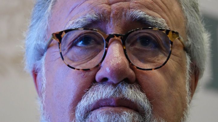 La justicia militar interroga a Alejandro Encinas por el caso Ayotzinapa