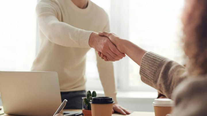 Día de la amistad: ¿Qué pasa si tengo amigos en el trabajo?