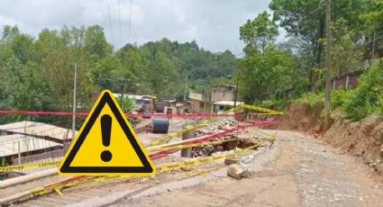 Por lluvias, colapsa carretera por derrumbe en Mixtla de Altamirano