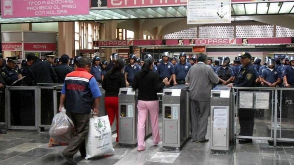 Un hombre de 57 años fue atacado con un machete cerca de la estación Merced, de la Línea 1 del Metro. 