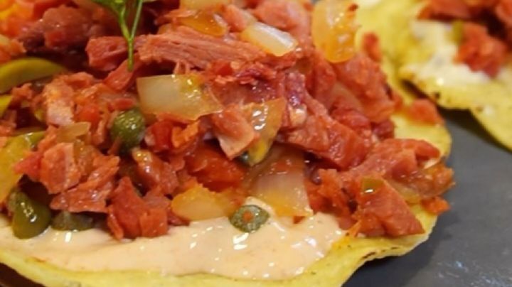 Receta: Tostadas ahumadas de marlín, un sabor marítimo