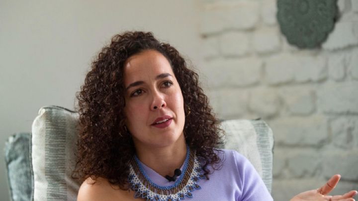 El autoritarismo de Noboa no tiene límites: Alondra Santiago, periodista expulsada de Ecuador