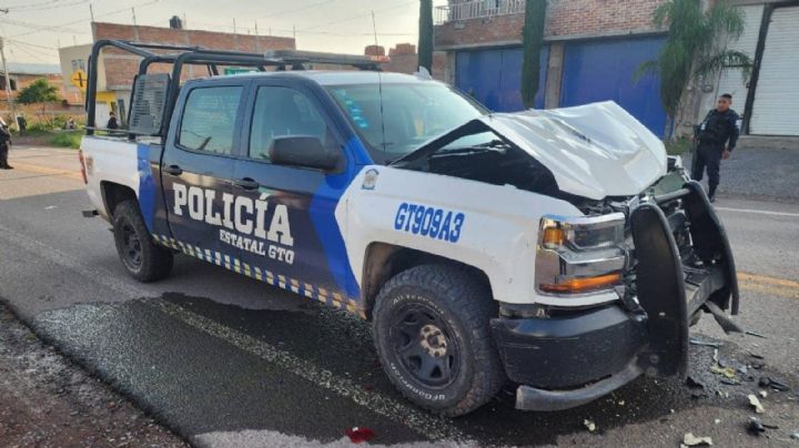 Motociclista queda gravemente herido tras chocar contra camión y patrulla de FSPE