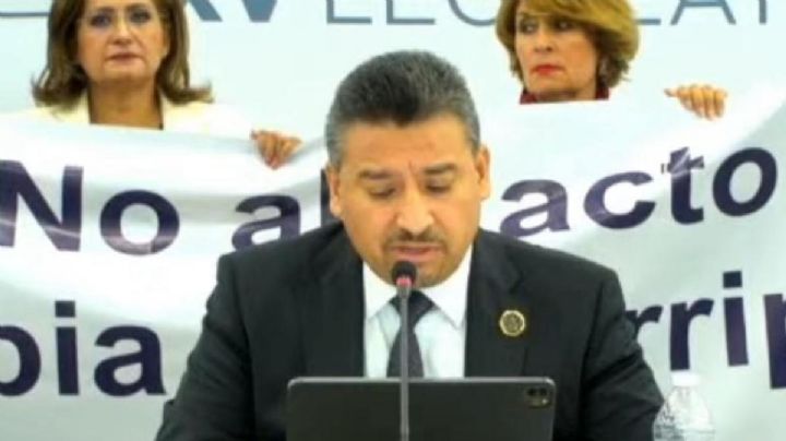 Carlos Zamarripa llama “hipócritas” a las críticas de legisladores de oposición