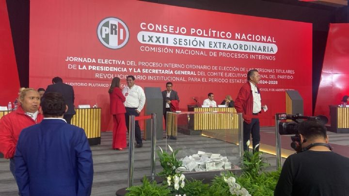 Alejandro Moreno y Carolina Viggiano, "nueva" dirigencia nacional del PRI