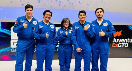 Abanderan a jóvenes guanajuatenses que irán a la NASA