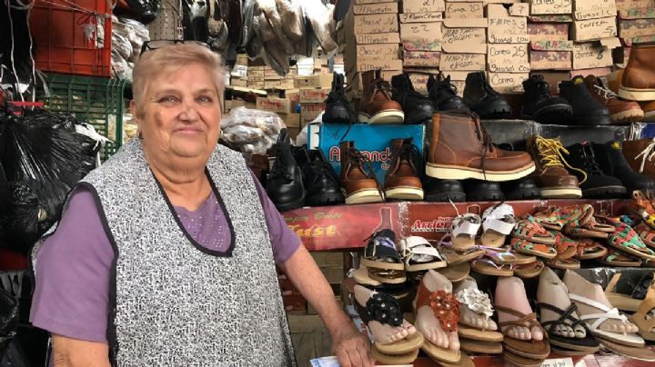 Doña María lucha contra el calzado chino: "Ya toda la Comonfort es de ellos"