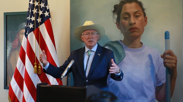 Ken Salazar niega que EU bloquee información sobre captura del “Mayo” y “Chapito”