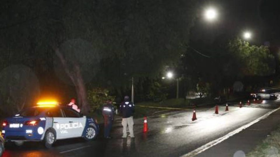 La zona fue delimitada y cerrada por algunos minutos a la circulación, dejando habilitados 2 carriles para el tránsito del sitio. 