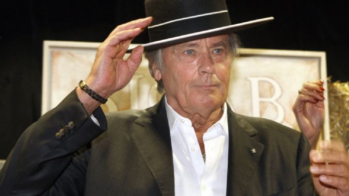 ¿De qué murió Alain Delon, el eterno guapo del cine francés que no pudo triunfar en Hollywood?