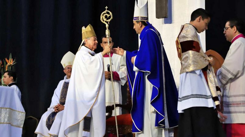 Monseñor Jaime Calderón Calderón fue nombrado nuevo Arzobispo de León.