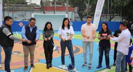 Lía Limón inaugura la cancha de fútbol rápido "Canario" en Álvaro Obregón