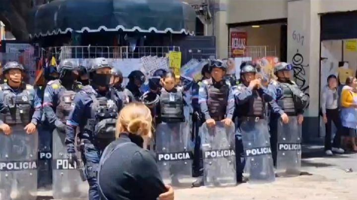 Puebla: Conato de bronca entre ambulantes y policías por venta callejera de útiles escolares