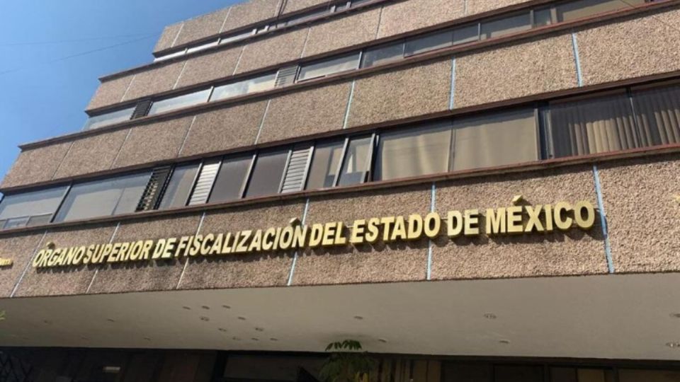 La autoridad electa deberá a más tardar el 6 de septiembre, notificar por escrito la conformación del “Comité de Enlace” a la o el presidente municipal saliente, así como un domicilio para oír y recibir notificaciones.