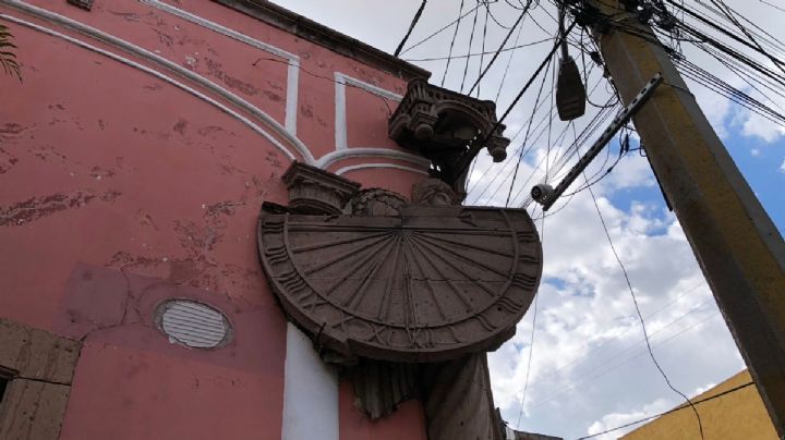 Se descompone el reloj solar del Barrio Arriba