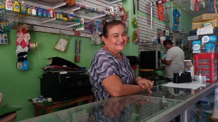 Papelería Lupita: 23 años haciendo frente a empresas grandes en Centro Histórico de Veracruz