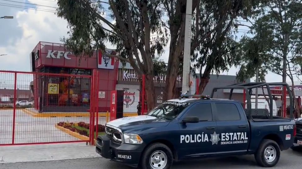 Tragedia en Toluca: Asesinan a mujer en restaurante; el agresor escapó