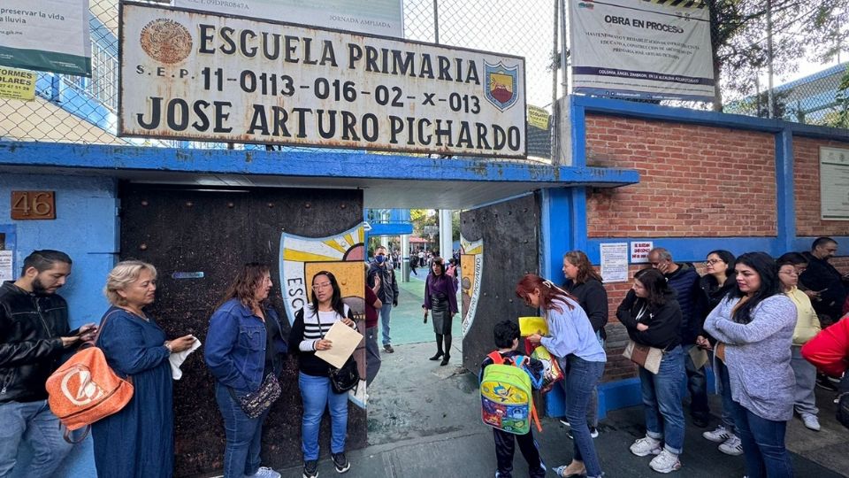 De acuerdo con sus papás, lo que más subió de precio este año fueron los uniformes