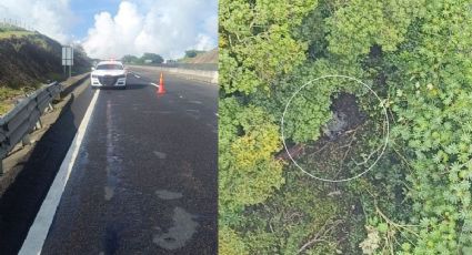 Tras 12 horas rescatan cuerpo en libramiento de Xalapa; cayó en auto desde puente