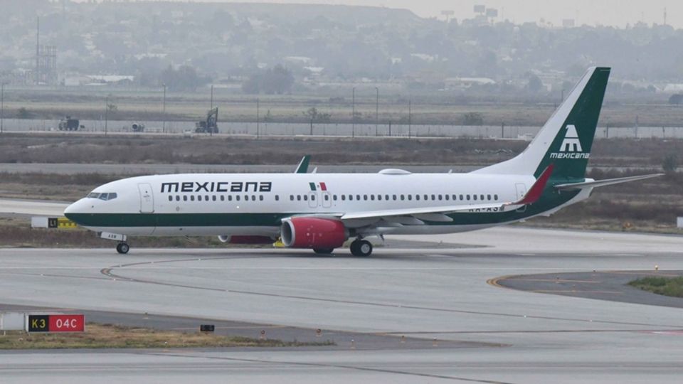 El 28 de agosto de 2010, la aerolínea dejó se surcar los cielos con el vuelo MX 866, el cual despegó a las 16:15 horas del AICM  rumbo a Toronto, Canadá.