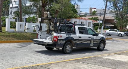 Con helicóptero y patrullas buscan a asaltantes de cliente bancario en Costa de Oro