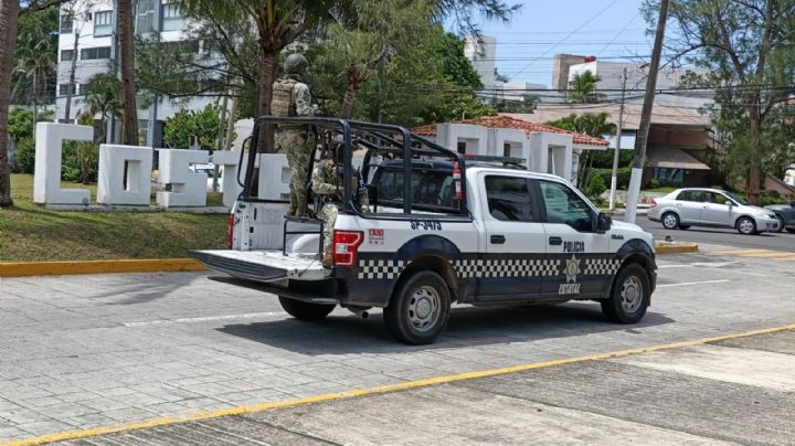 Con helicóptero y patrullas buscan a asaltantes de cliente bancario en Costa de Oro