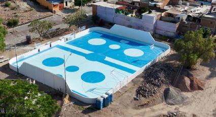 Instalan cancha de mini hockey en León