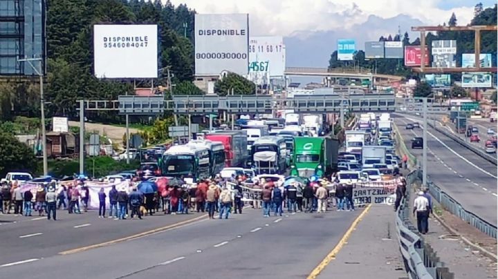 Liberan la México-Toluca tras 10 horas de caos, pero amenazan nuevos bloqueos