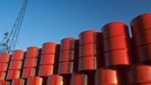 Foto ilustrativa de la nota titulada Trump pide mantener precios de petróleo estables; México produce sin problema: Sheinbaum