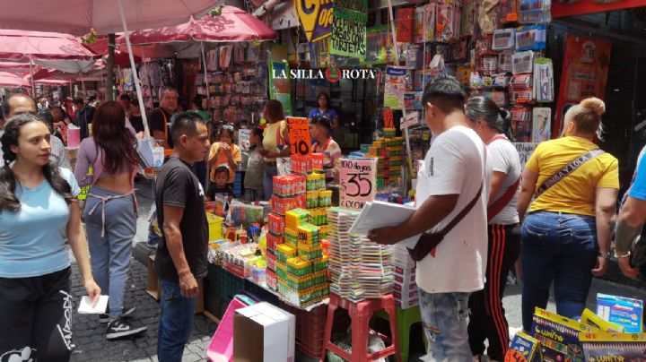 “Llevo todo el año ahorrando”; gastan hasta 5,000 pesos en útiles escolares