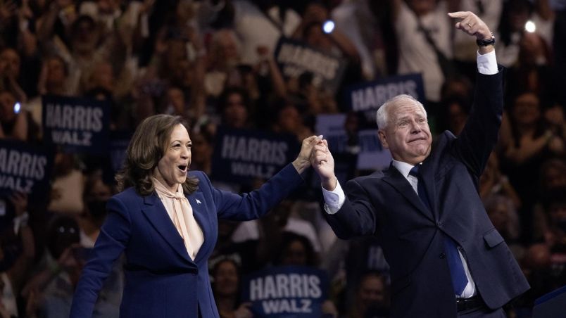 Kamala Harris y Tim Walz