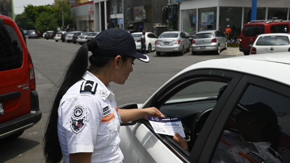 Naucalpan inicia campaña de concientización ante reactivación de infracciones de tránsito.