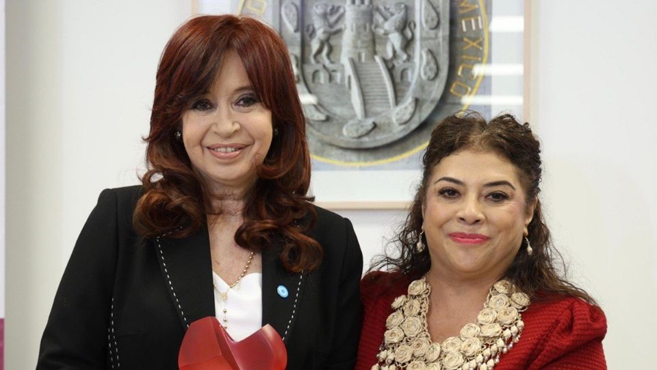 Clara Brugada se reúne con Cristina Fernández de Kirchner