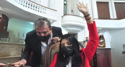 Diputada coloca a familiares en el Congreso y en alcaldía Iztapalapa