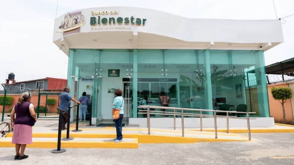 La entrega del apoyo es a través del Banco del Bienestar.
