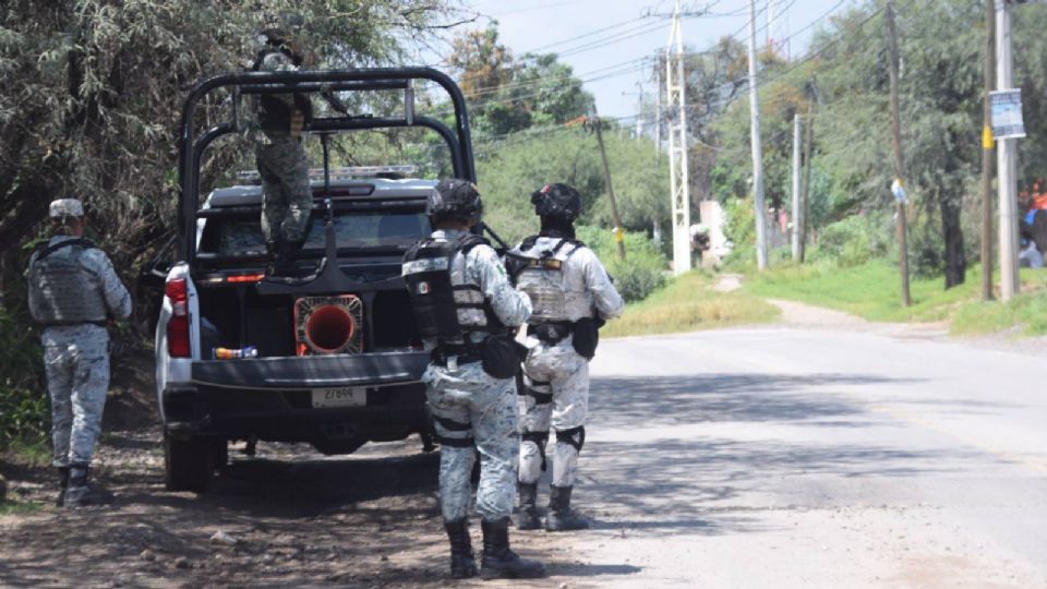 A pesar de los múltiples reportes y la presencia de la Guardia Nacional en los límites carreteros de la comunidad, los agresores lograron huir. 