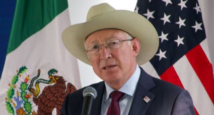 "La democracia tiembla en diversos lugares del mundo": Ken Salazar