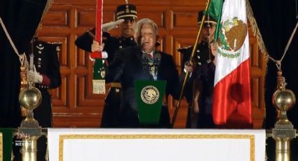 Desde Palacio Nacional AMLO grita que viva la cuarta transformación, la justicia, la democracia, el amor