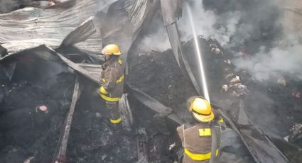 Incendio devora fábrica de ropa en León; esto es lo que sabemos