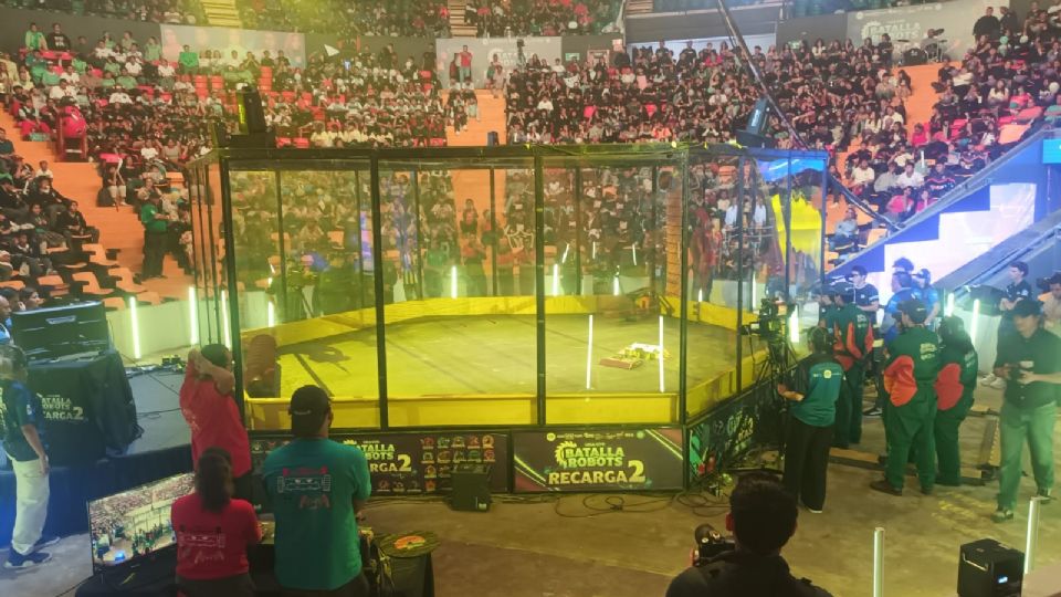 Este viernes se celebró la gran final de la competencia 'Batalla de Robots Recargad2'