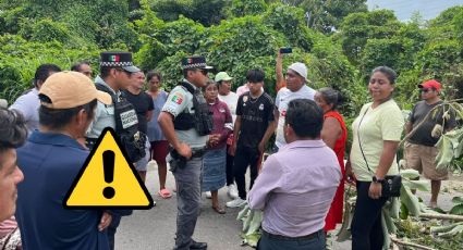 Justicia por Luz y Brayan: Bloquean carretera en Oteapan y piden detención de trabajador de PEMEX