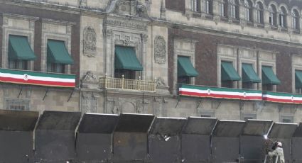 Palacio Nacional se amuralla, amanece rodeado de vallas de metal