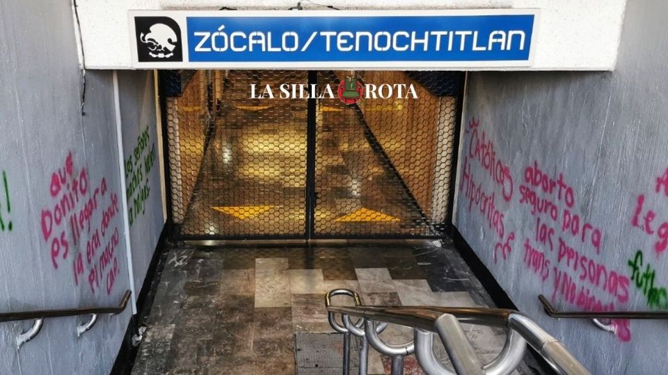 La estación no da servicio cuando hay actividades en el Zócalo, como el grito de Independencia el 15 de septiembre o espectáculos promovidos por los gobiernos federal y local.