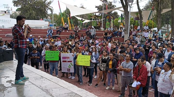 Concentración a favor de la reforma al Poder Judicial incluye consulta a mano alzada